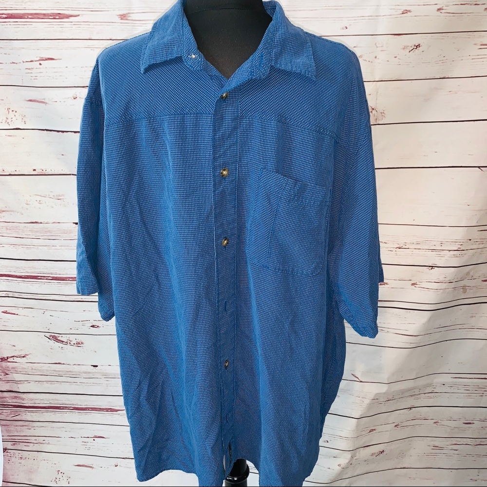 Cabelas Button Up Shirt XL Short Sleeve SS Blue.
